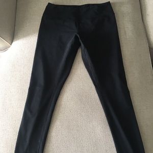 Lululemon Breezy Dot Tight 25’’